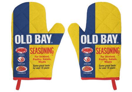 http://www.routeoneapparel.com/cdn/shop/products/big-Old_Bay_Oven_Mitts.jpg?v=1605529757