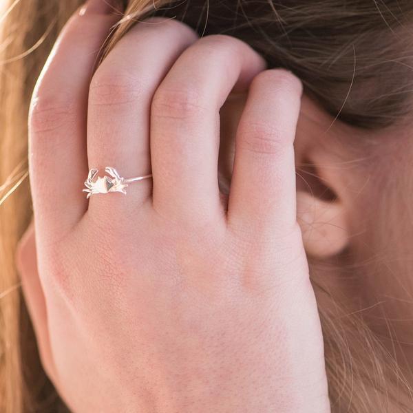 5 Perfect Pieces of Jewelry For Your R1A Valentine
