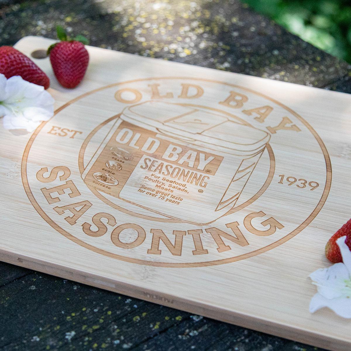 Licensing - Old Bay Classic Circle OLD BAY Seasoning / Bamboo Cutting Board