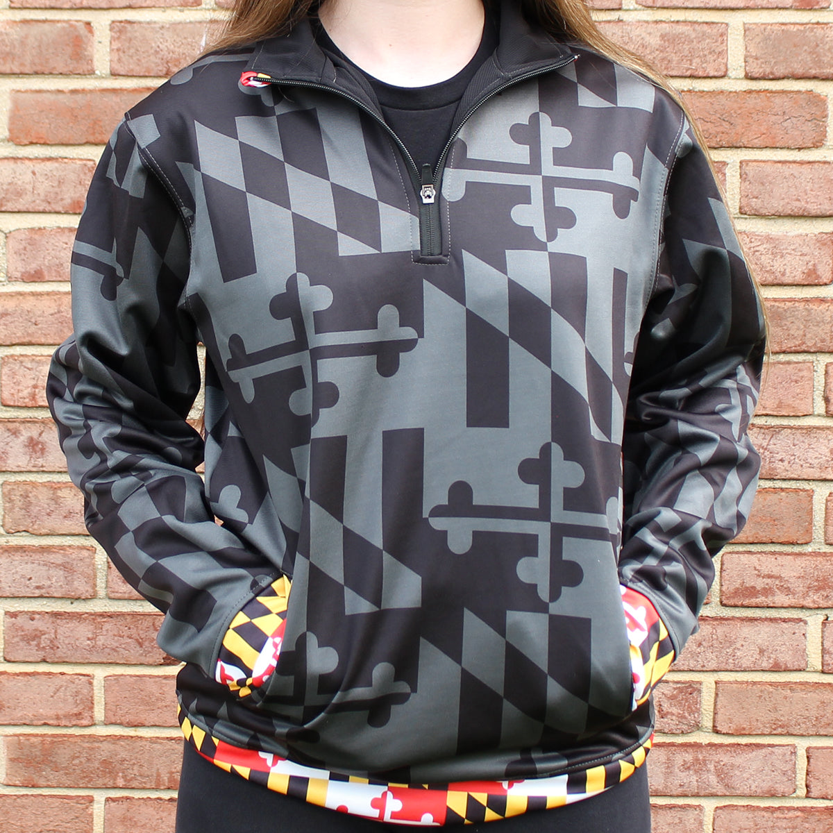 Maryland Flag Trim (Greyscale) / Pullover - Route One Apparel