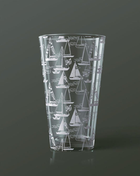 Maryland Sailboats (Etched) / Pint Glass - Route One Apparel